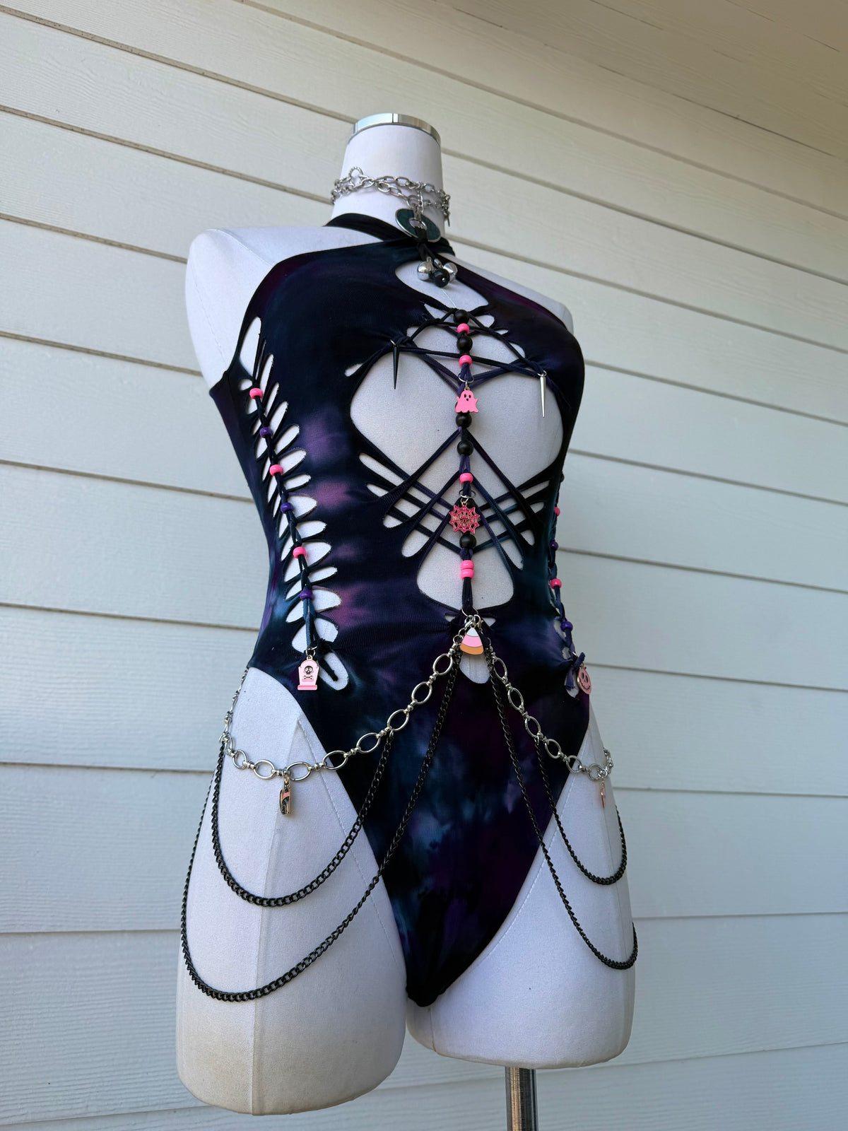 XS/S pretty little nightmare Bodysuit ๐๐ก๐ข๐ฉ๐ฌ ๐๐๐ฑ๐ญ ๐๐ฎ๐ฌ๐ข๐ง๐๐ฌ๐ฌ ๐๐๐ฒ